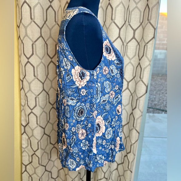 EUC Spell & the Gypsy Collective Navy Blue Zahara Sleeveless Blouse - Picture 11 of 16